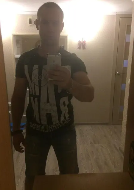 Павел из Геленджика, мне 40, познакомлюсь на одну ночь