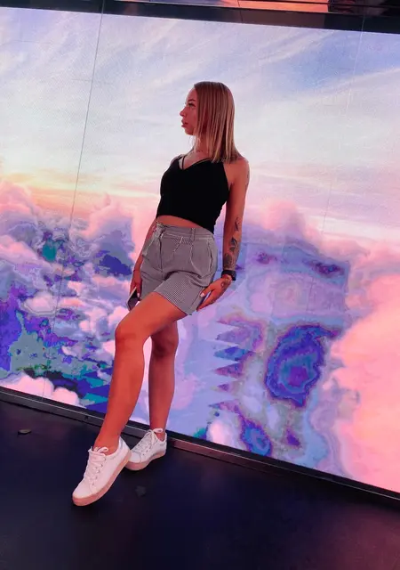 Я Елена, 28, из Москвы, ищу знакомство для приятного времяпровождения