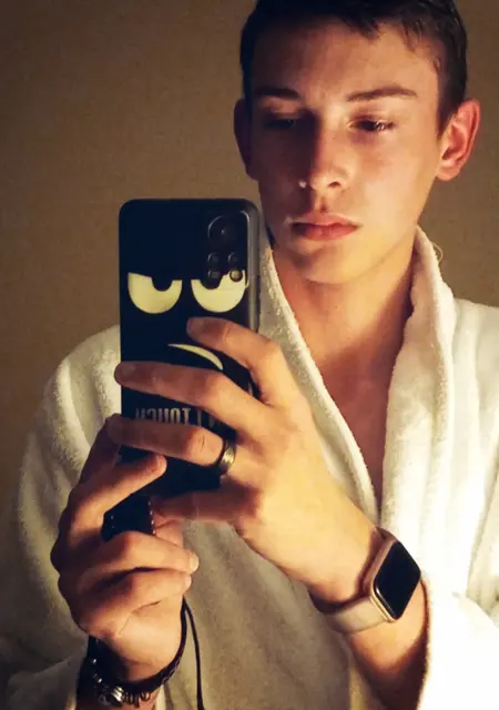 Я Wertit, 20, знакомлюсь на одну ночь в Владимире