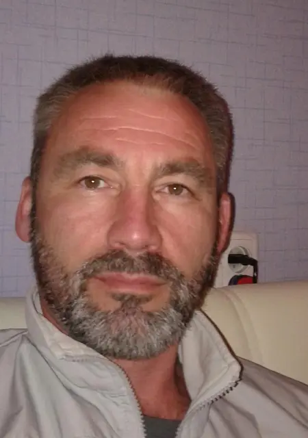 Сергеф из Лакинска, мне 47, познакомлюсь для дружбы