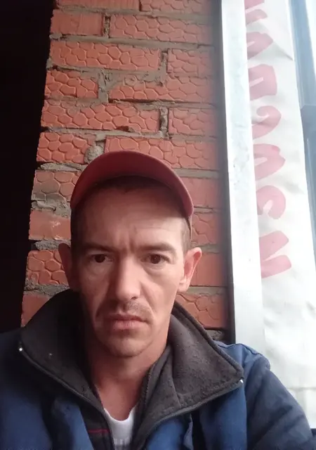 Артур из Агрыза, мне 36, познакомлюсь на одну ночь