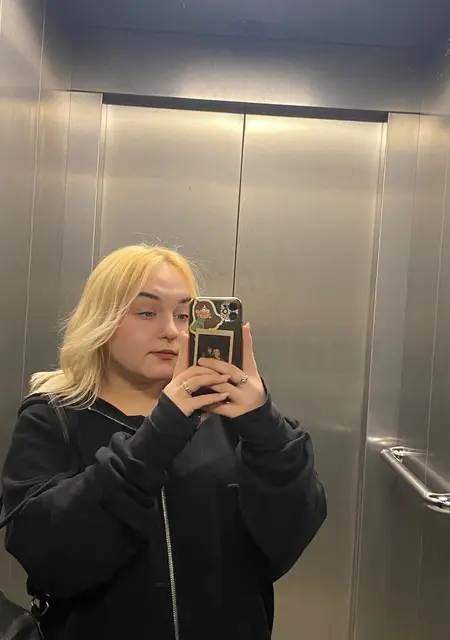 Анна из Нового Уренгоя, ищу на сайте общение