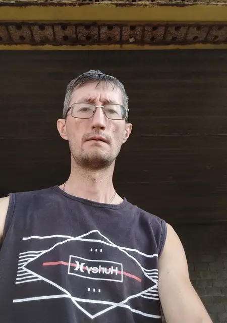 Я Ришат, 45, из Брянска, ищу знакомства на одну ночь