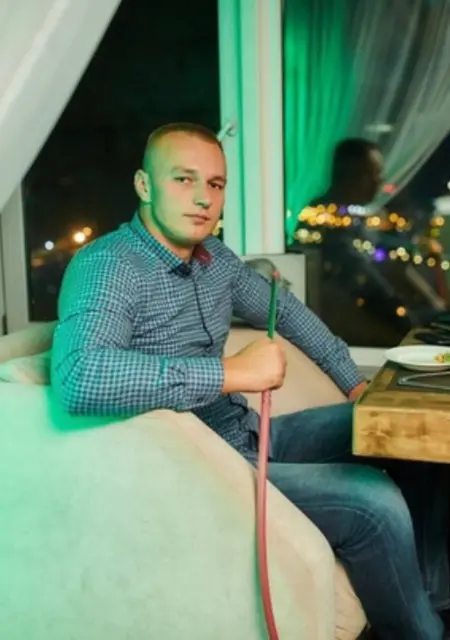 Сергей из Вельска, мне 38, познакомлюсь для приятного времяпровождения