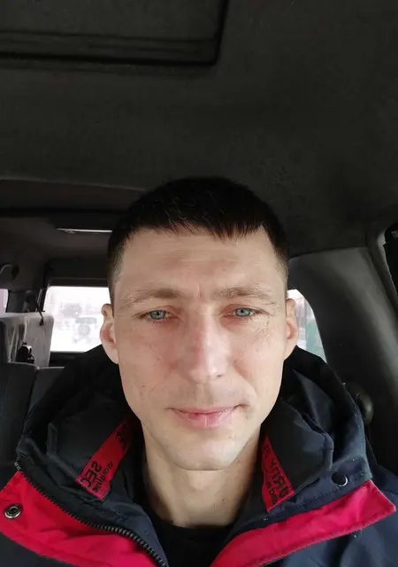 Владимир из Долинска, ищу на сайте постоянные отношения