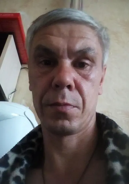 Я Дмитрий, 52, знакомлюсь на одну ночь в Перми