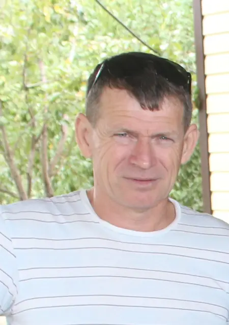 Владимир из Волжского, мне 58, познакомлюсь на одну ночь