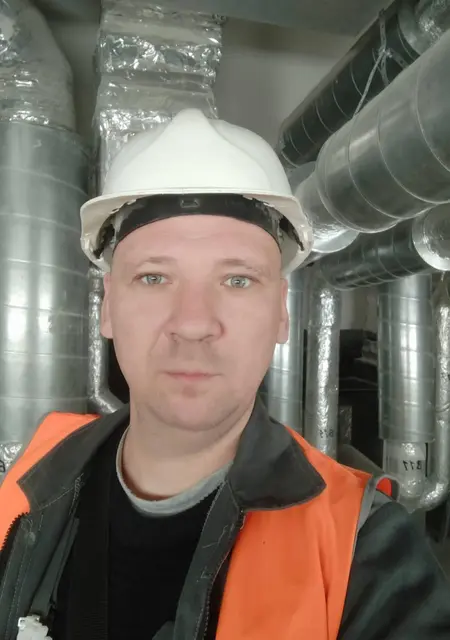 Александр из Нового Уренгоя, мне 40, познакомлюсь для общения