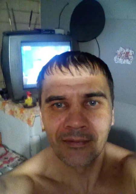 Глеб из Дивногорска, мне 45, познакомлюсь для дружбы