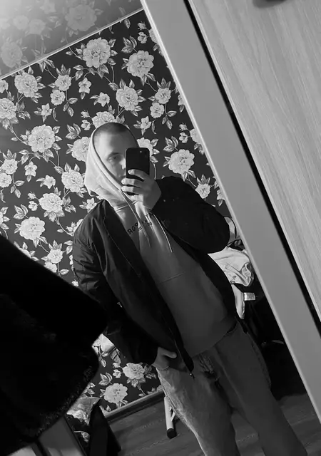 Я Roman, 20, из Норильска, ищу знакомства на одну ночь