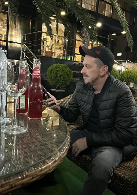 Я Артем, 38, из Инзы, ищу знакомства без обязательств