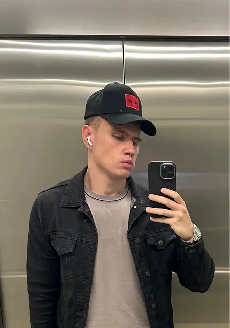 Я Unknow, 24, знакомлюсь без обязательств в Москве