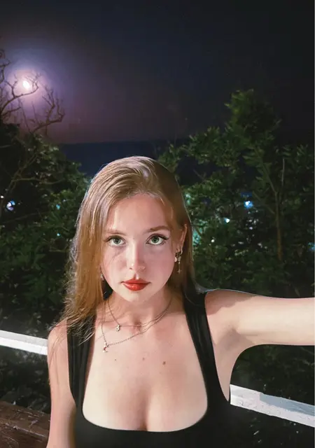 Кристина из Москвы, ищу на сайте открытые отношения