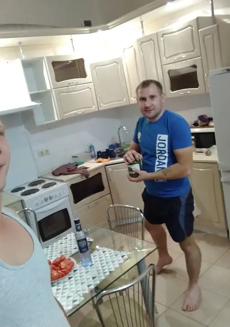 Я Илья, 34, из Жодино, ищу знакомство для вирта