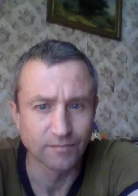 Сергей из Смоленска, ищу на сайте постоянные отношения