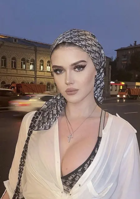 Я Диана, 25, из Владикавказа, ищу знакомство для совместных путешествий