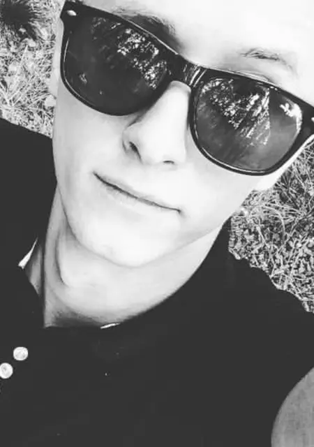 Я Михаил, 30, знакомлюсь на одну ночь в Костроме