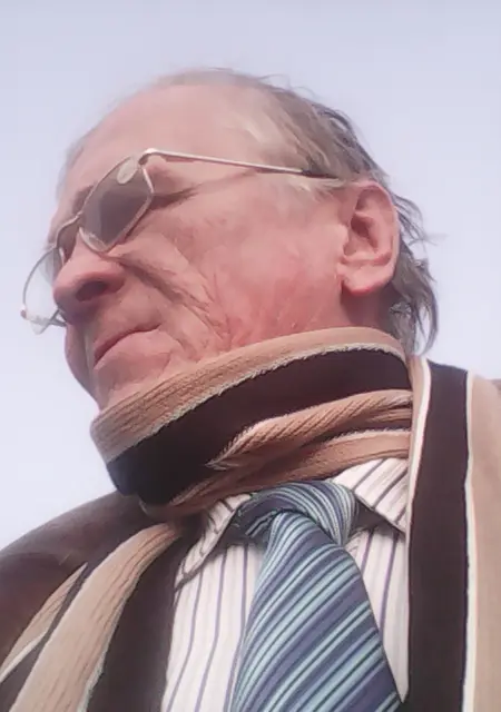 Андрей из Лесозаводска, ищу на сайте знакомства без обязательств