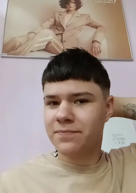 Я Матвей, 18, знакомлюсь без обязательств в Полевском