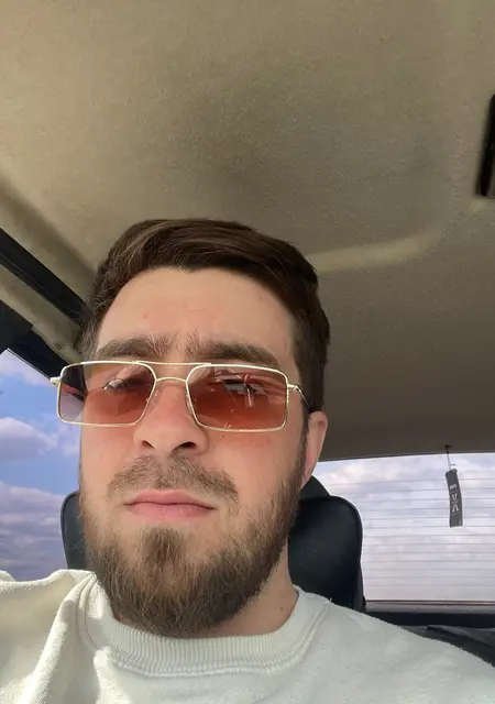 Влад из Новочеркасска, ищу на сайте знакомства без обязательств