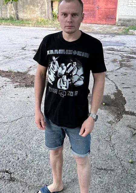 Я Евгений, 37, знакомлюсь без обязательств в Балакове