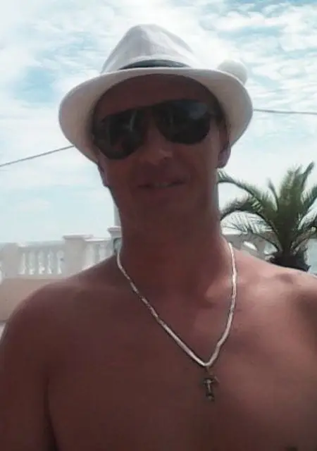 Я Алексей, 41, из Коломны, ищу знакомства без обязательств