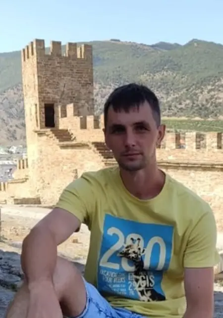 Александр из Таганрога, мне 25, познакомлюсь для приятного времяпровождения