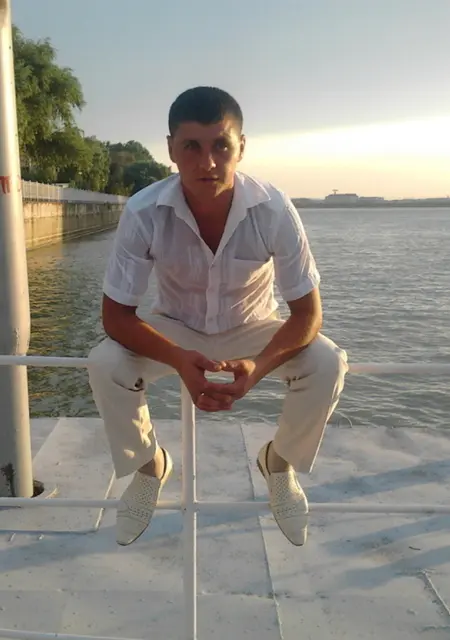 Владимир из Усть-Лабинска, ищу на сайте знакомства без обязательств