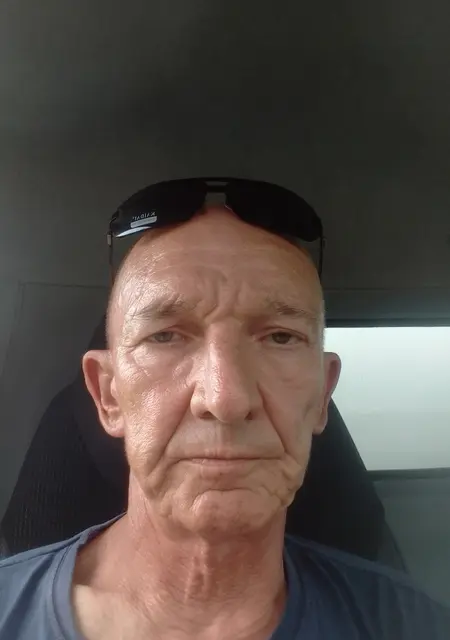 Я Олег, 60, из Ярославля, ищу знакомство для постоянных отношений