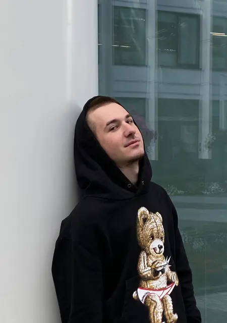 Я Александр, 25, знакомлюсь без обязательств в Менделееве