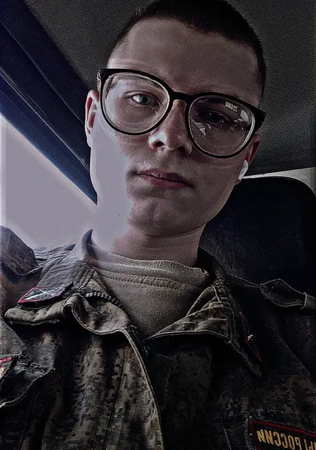 Я Никита, 21, из Твери, ищу знакомство для постоянных отношений