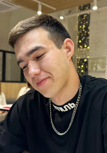 Я Азат, 23, знакомлюсь без обязательств в Новочеркасске