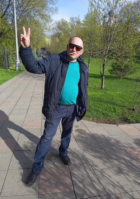 Я Александр, 49, из Ярославля, ищу знакомства без обязательств