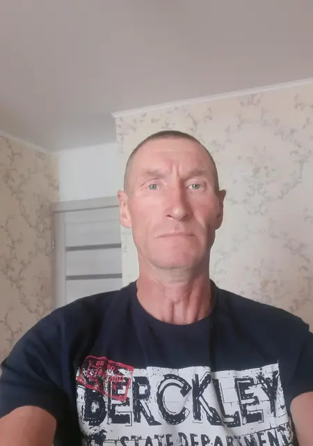 Александр из Калининграда, мне 53, познакомлюсь без обязательств