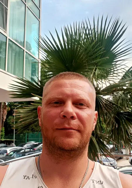 Я Алекс, 40, из Старого Оскола, ищу знакомства без обязательств