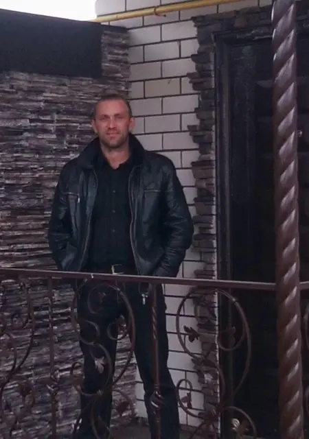 Alexander из Воронежа, ищу на сайте знакомства на одну ночь