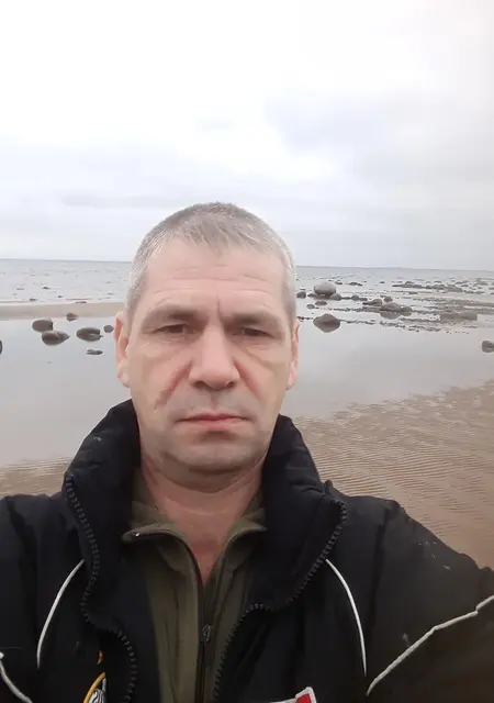 Я Влад, 48, из Пушкина, ищу знакомства без обязательств