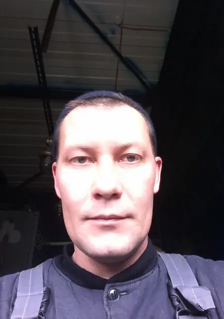 Николай из Чайковского, мне 43, познакомлюсь на одну ночь