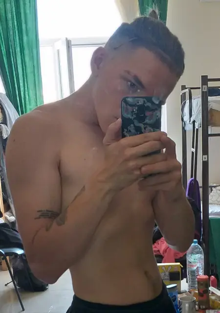 Я Dii, 23, знакомлюсь на одну ночь в Ялте