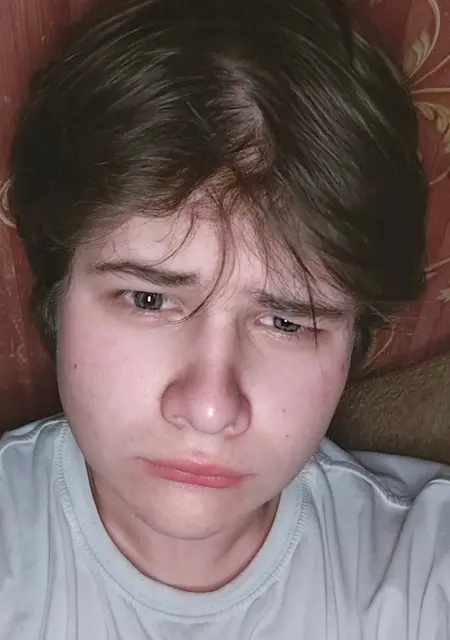 Я Виталий, 18, из Орла, ищу знакомства без обязательств