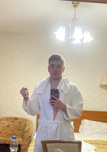 Я Sergey, 19, из Сыктывкара, ищу знакомство для общения