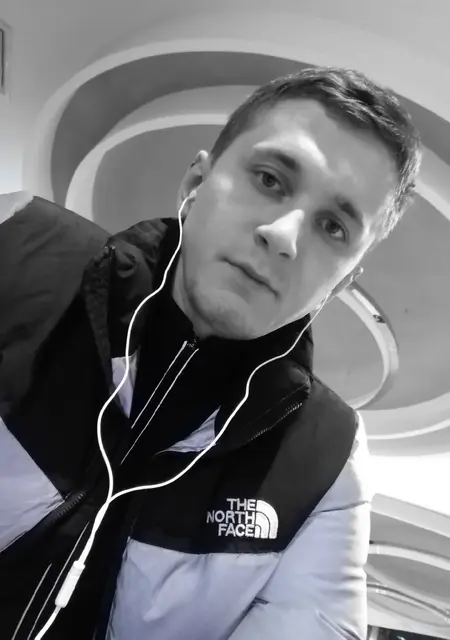 Роберт из Челябинска, мне 28, познакомлюсь на одну ночь