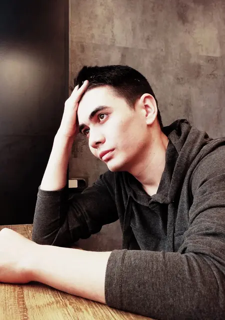 Я Бек, 22, знакомлюсь для общения в Самаре