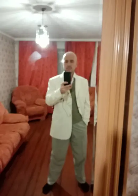 Сергей из Воронежа, мне 50, познакомлюсь без обязательств