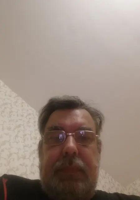 Геннадий из Санкт-Петербурга, мне 55, познакомлюсь для приятного времяпровождения