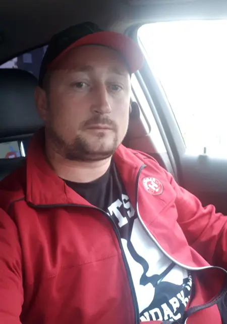 Александр из Кронштадта, мне 38, познакомлюсь для общения