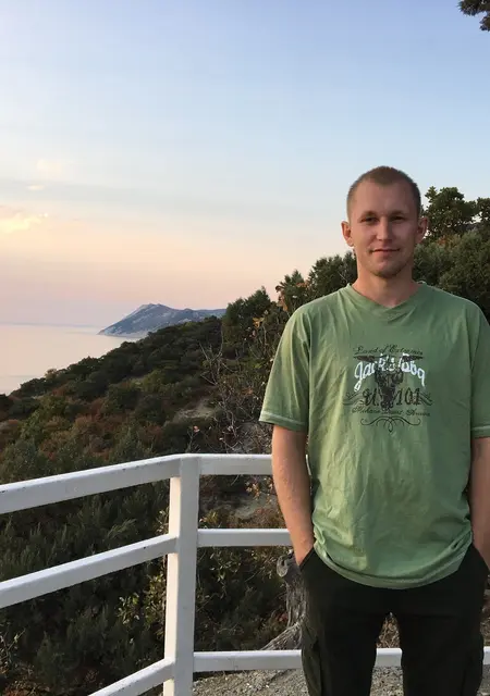 Я Серёга, 29, из Гагарина, ищу знакомство для совместных путешествий