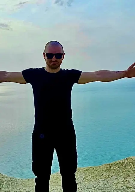 Seragan из Санкт-Петербурга, ищу на сайте знакомства на одну ночь