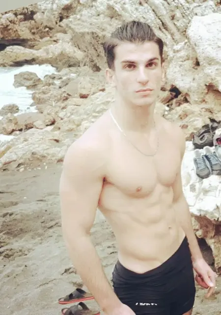 Я Миша, 24, знакомлюсь на одну ночь в Твери