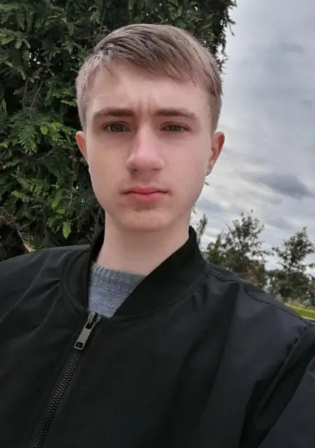 Влад из Кореновска, мне 36, познакомлюсь для вирта